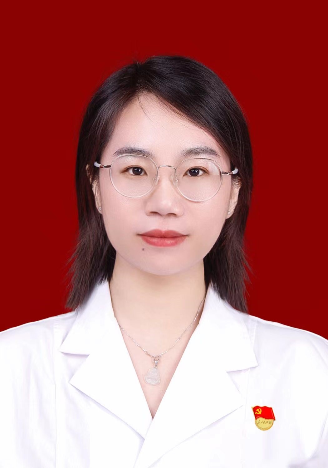 副主任 连梅